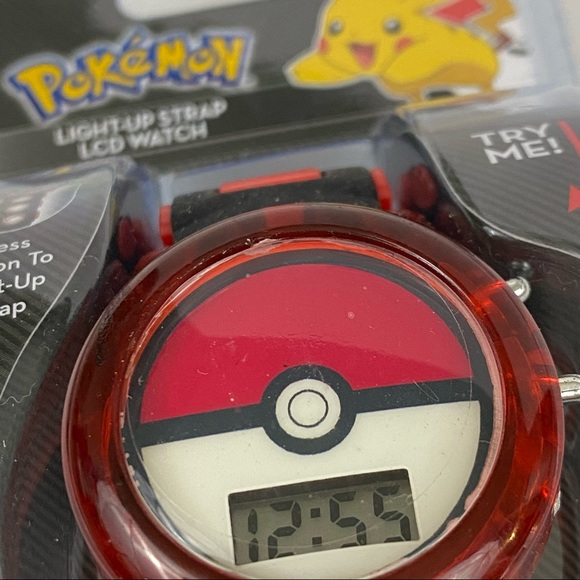 Pokémon Light Up LCD Watch Poke Ball Face - Picture 3 of 9